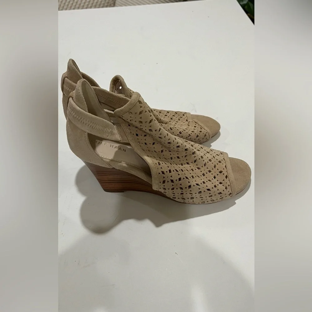 Cole Haan  wedges perforated nude color leather 7.5 NWT